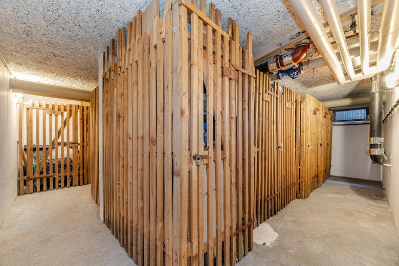 Bezugsfreie 3-Zimmer-Wohnung im 13. Obergeschoss mit zwei Balkonen und Alpenblick – Foto 16