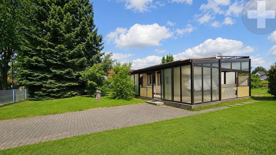 Wohnen im Grünen - Bungalow mit großem Garten &amp; Wintergarten