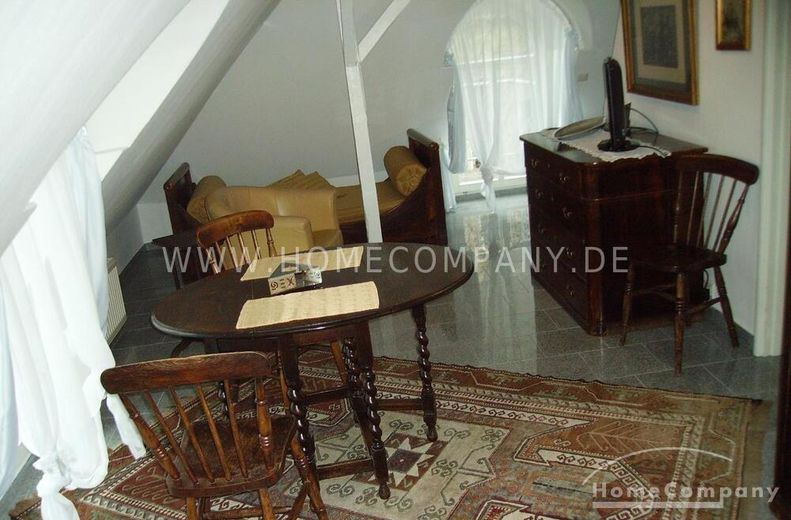 Voll möbliertes Dachgeschoss-Apartment in Köln-Lindenthalt! – 505b6b536ad636f910e7e0d89bee830059758a89.jpg