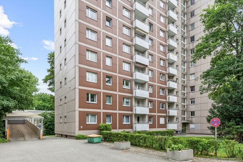 En iyi konumda yatırım fırsatı: Parkstadt Bogenhausen'de yeşil manzaralı kiralık 3 odalı daire – Außenansicht
