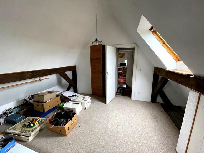 Spitzboden Zimmer West