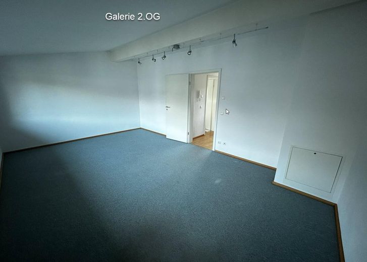 Casa a schiera centrale nel cuore di Hausham – Dachgeschoss / Studio 