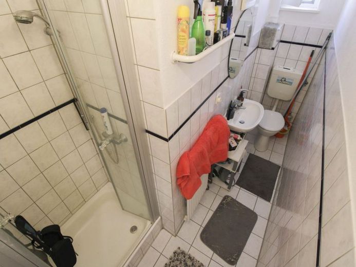 Curato appartamento di 2 locali con cucina componibile – opportunità interessante per investitori – Foto 1