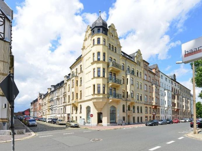 Jößnitzer Str. 141, Wohnung 6 ~~~ Balkon, Tageslichtbad mit Wanne, Keller – Foto 1