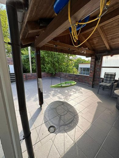 Terrasse mit Überdachung
