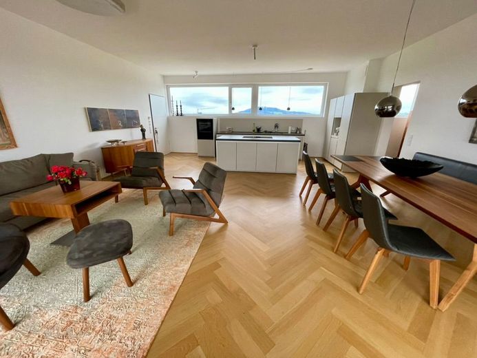 Tolle 3 Zimmer Wohnung vor den Toren Salzburgs – Livingroom