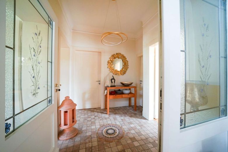 Altbau-Eleganz: Vielseitig nutzbar &amp; modernisiert - Stadtvilla in Bestlage von Bergisch-Neukirchen! – Bild 5
