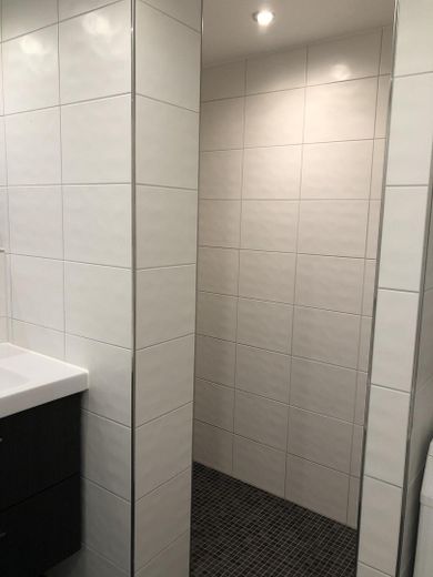 Charmantes Mehrfamilienhaus mit 3 Wohneinheiten in Konz – EG/OG Bad