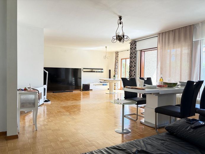 Freistehendes, zeitloses Traumhaus – Foto 6
