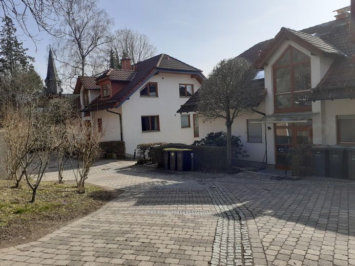 Zugang zur Wohnanlage 