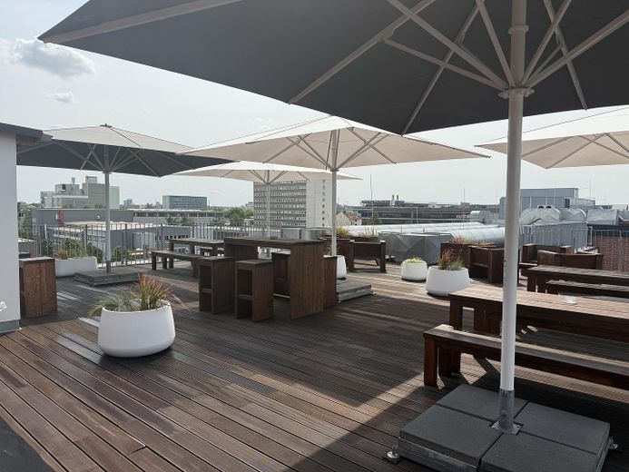 Dachterrasse Gebäude C