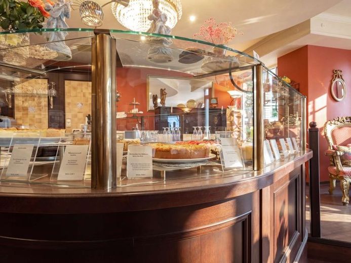Café viennois idéalement situé à Zingst – entièrement équipé, terrasse extérieure idyllique & option de location-vente – Photo 1