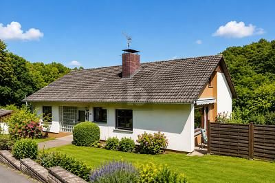 FAMILIENFREUNDLICH  DOPPELGARAGE  GARTEN – 1780335667_4a47a0.jpg