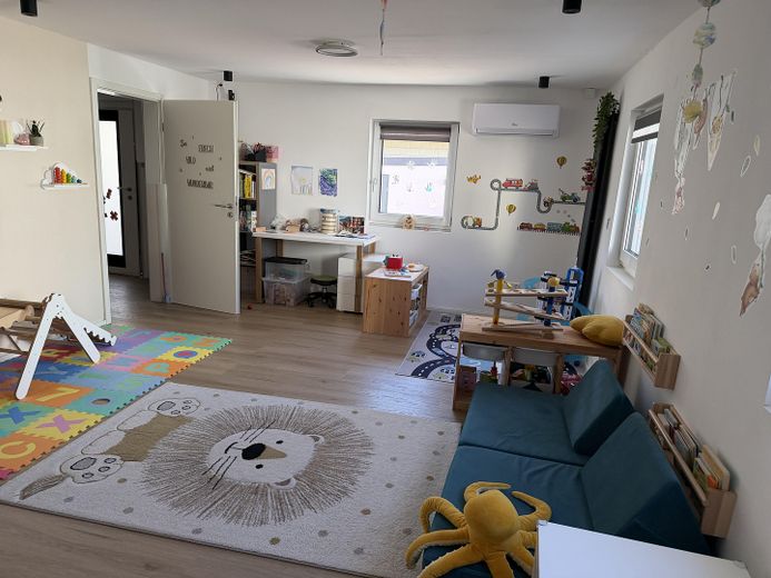 Huis in plaats van appartement – gemoderniseerd voorhuis met tuin – Foto 8