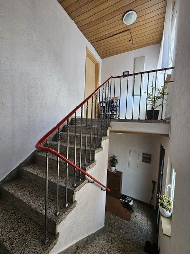 RESERVIERT! - Provisionsfrei: Gepflegtes Zweifamilienhaus mit Gartenparadies in Top-Lage (Köln/Bonn) – Treppenhaus