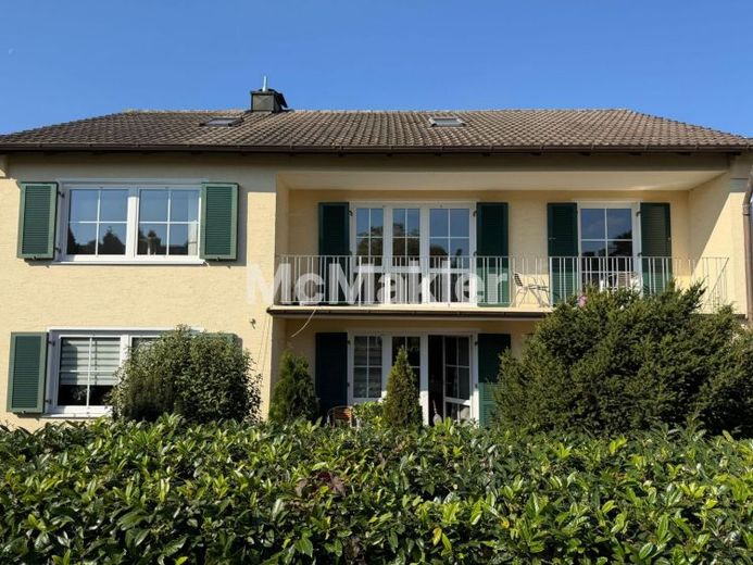 Exklusives Zweifamilienhaus beim Englischen Garten mit vielen Modernisierungen, Balkon & Garage – Foto 1