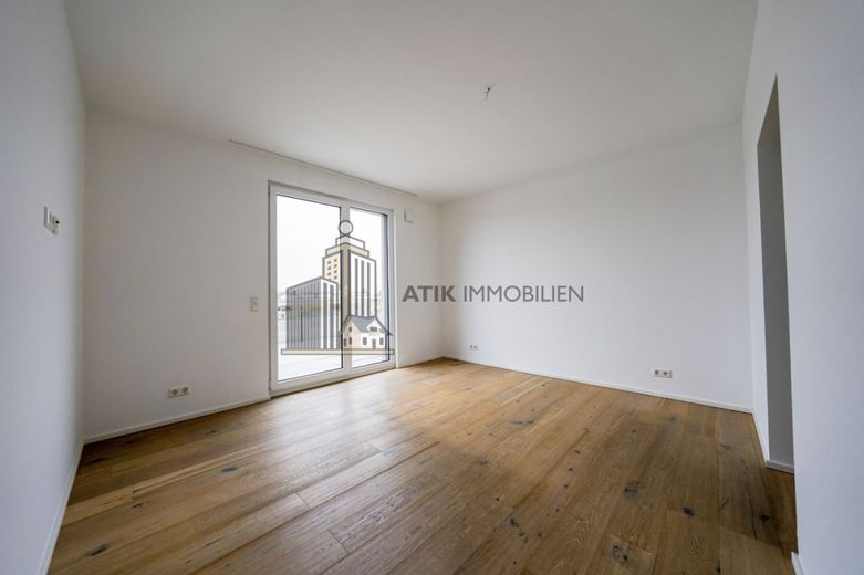 ATIK: Exklusives, lichtdurchflutetes Penthouse mit Charme in Heppenheim – Schlafzimmer