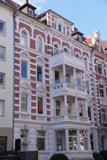 Repräsentative Büro-/Kanzleifläche im denkmalgeschützten Jugendstilhaus – 172 m² – Gebäude Front