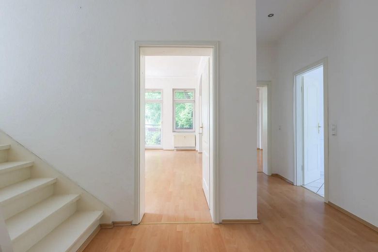 PROVISIONSFREI (Privatverkauf): Große 4-Zimmer-Wohnung in historischen Villa am Naturschutzgebiet – Foto 20