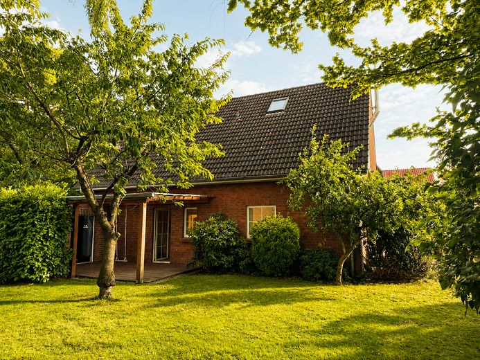 Licht, Luxus, Lebensqualität – Einfamilienhaus mit Charakter – फोटो 4