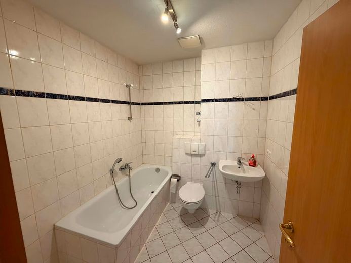 Appartamento di 2 locali con balcone + ripostiglio + cantina a 09116 Chemnitzller ller – Foto 6
