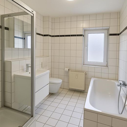 😎 Helles WG-Zimmer – All-Inclusive – Leimen Zentrum - 590 € warm in 5er WG🍹 – Badezimmer