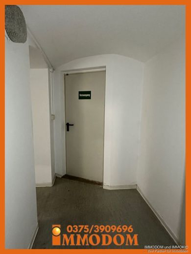 Markante Gewerbeeinheit mit großer Sichtwirkung - Perfekt für IHR Gewerbe – Lieferschleuse mit getrenntem Außeneingang