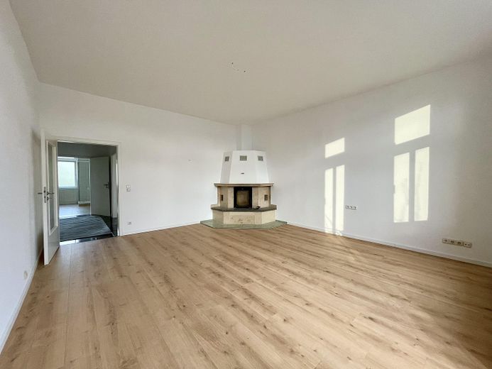 Familientraum: 103 m² mit Garten & Carport – Zimmer W1
