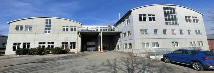 Gewerbehalle mit guter Anbindung im Raum Siegenburg