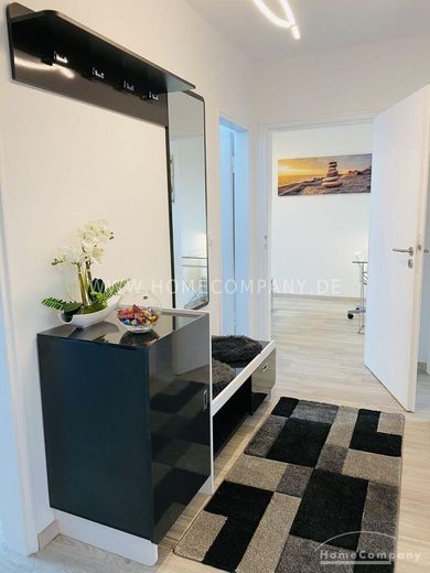 Schöne 3 Zi.Wohnung mit Balkon; 2. OG. – e587095ddffbd4b4edefc8d59785045d0c87c3ba.jpg