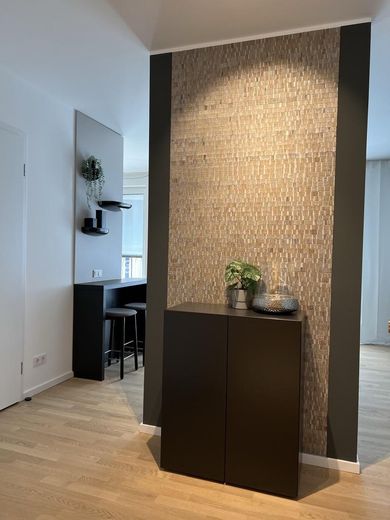 Exklusive 2-Zimmer-Wohnung in Friedrichshain // Exclusive 2-room apartment in Friedrichshain – Eingang