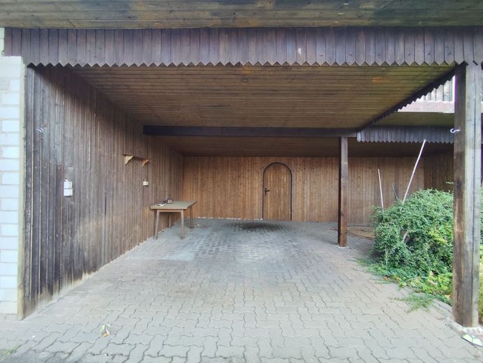 Projekt Traumhaus: Historisches Zweifamilienhaus mit gigantischem Potenzial in 96342 Stockheim-Burggrub! – Carport