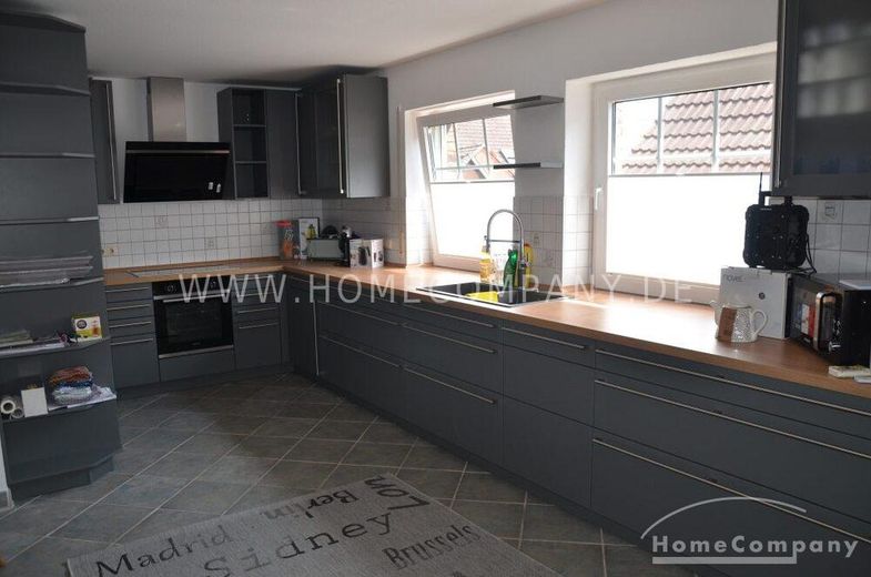 Großes Haus, möbliert, 6 Zimmer, Terrasse /Garten, Balkon, geeignet für bis zu 6 bis 8 Personen. – 4eca53ff52798fd3683a95081dba9b2dc73a937e.jpg