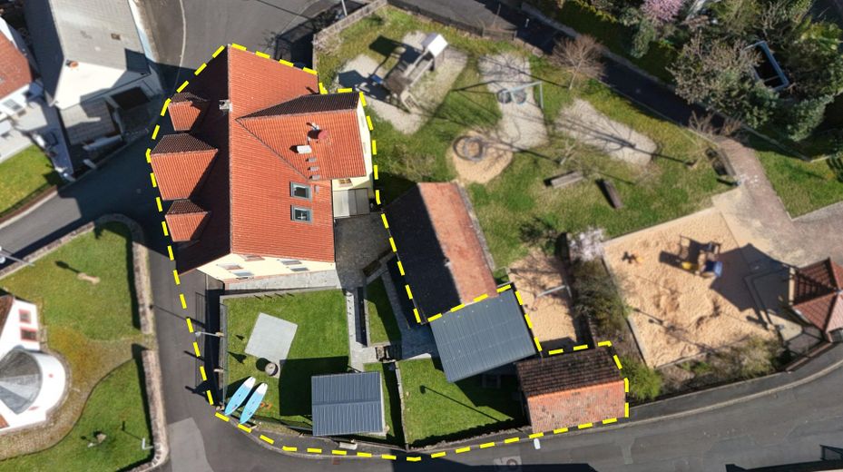Moderne 92m² Dachwohnung mit Mainblick – sofort bezugsfertig & ruhig gelegen – Luftbild