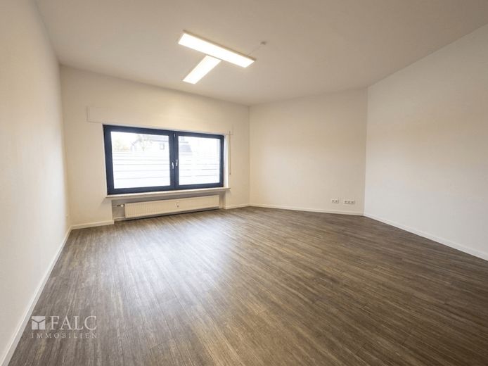 Gepflegte Bürofläche mit optimaler Raumaufteilung! – Büro II