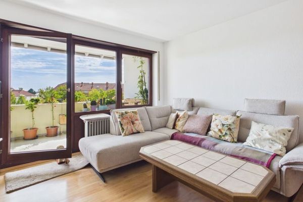 BESTE LAGE - Vermietete 3 Zimmerwohnung mit Loggia & TG-Stellplatz - barrierearm