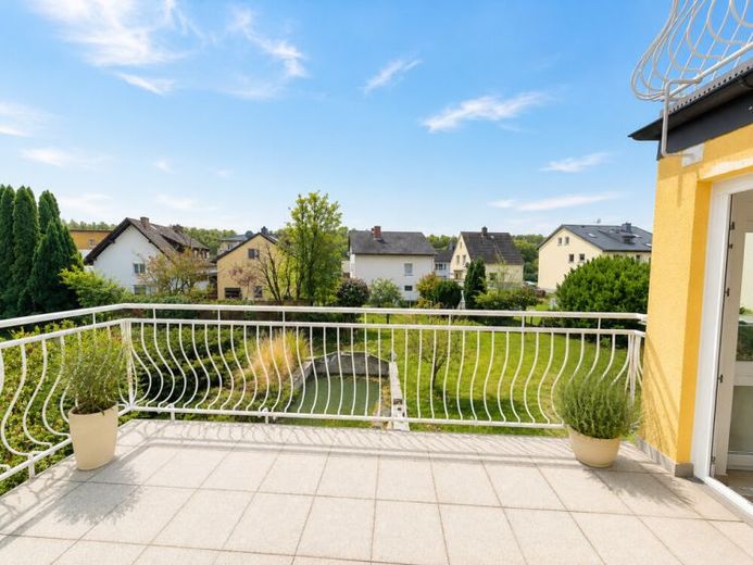 ¡Disponible para ocupación inmediata! - Terraza enorme y precioso apartamento en planta baja – Foto 1