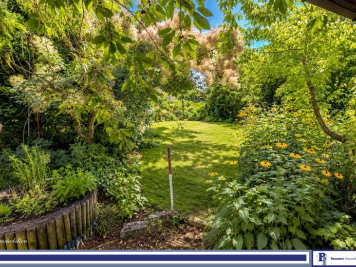 Bungalow mit viel Potenzial auf großem Grundstück nahe S-Mahlsdorf – Foto 1