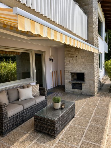 Une maison d’avenir - Emplacement de rêve et vue magnifique sur le lac de Constance – UG Terrasse mit Grillkamin