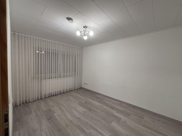 Gästezimmer (Bügelr., EG)