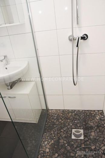 Zentrum, Modern möblierte Erdgeschoss-Wohnung in zentraler Lage – d7e80692a3c7db49b5db50dacd06598550a2e95b.jpg