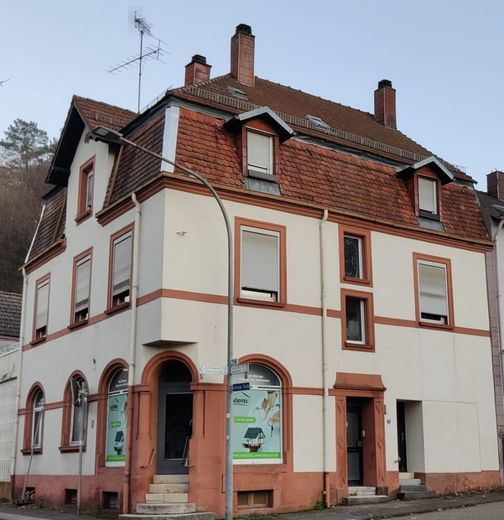 4 Zimmer, Küche und Bad zu vermieten in Pirmasens – Außenansicht