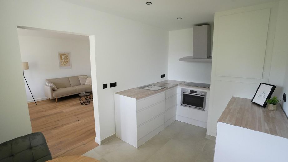 Morderne, sanierte 3 Zimmer Wohnung zum Erstbezug und Provisionsfrei – Küche
