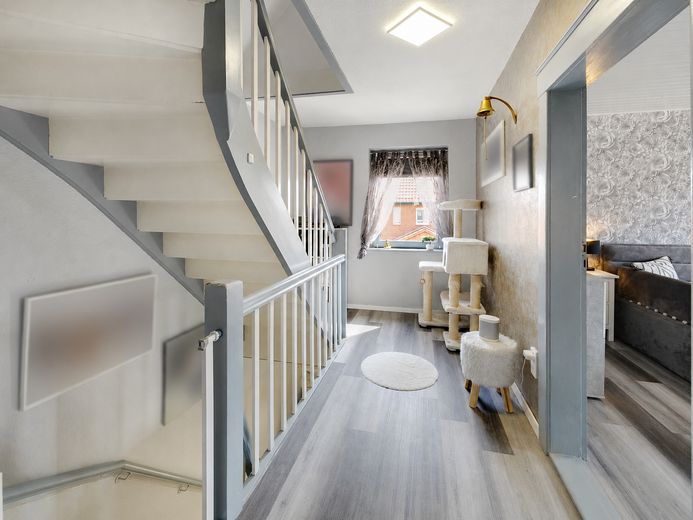 Modernisiertes Einfamilienhaus mit Anbau/ Scheune auf 1.436 m² Grundstück in Ilsede-Groß Lafferde – Flur OG