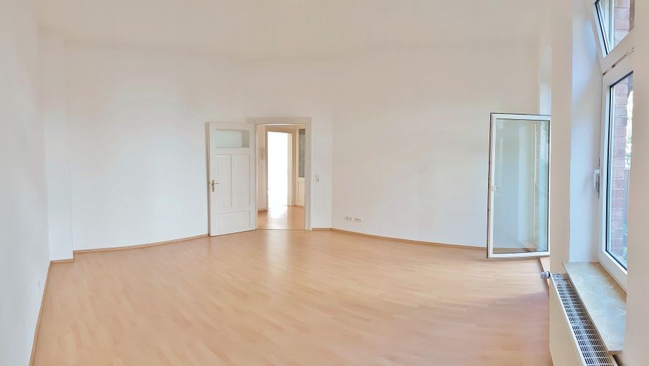 Centrumsnahe Anliegerstrasse, mit eigenem Garten – Zimmer I