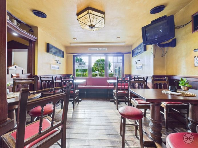 Bar / Pub