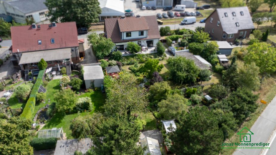 Doppelhaushälfte mit Garten - für den Käufer provisionsfrei – Foto 8