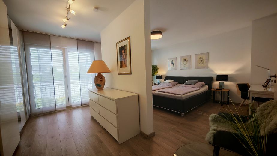 Schlafzimmer mit Ankleide