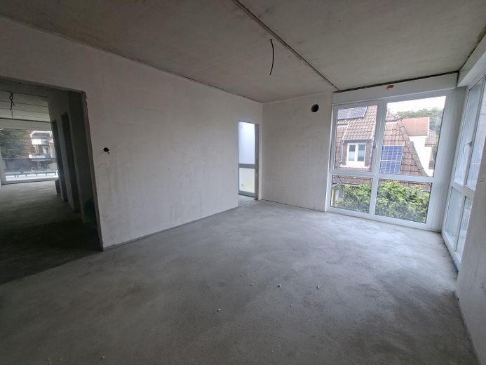Exklusives Penthouse mit dem Aufzug von der Tiefgarage bis in die Wohnung – 1. OG rechts