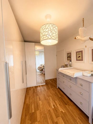 Lage! Lage! Lage! 2. Bezug kernsanierter Traumwohnung mit Gartenblick – Flur
